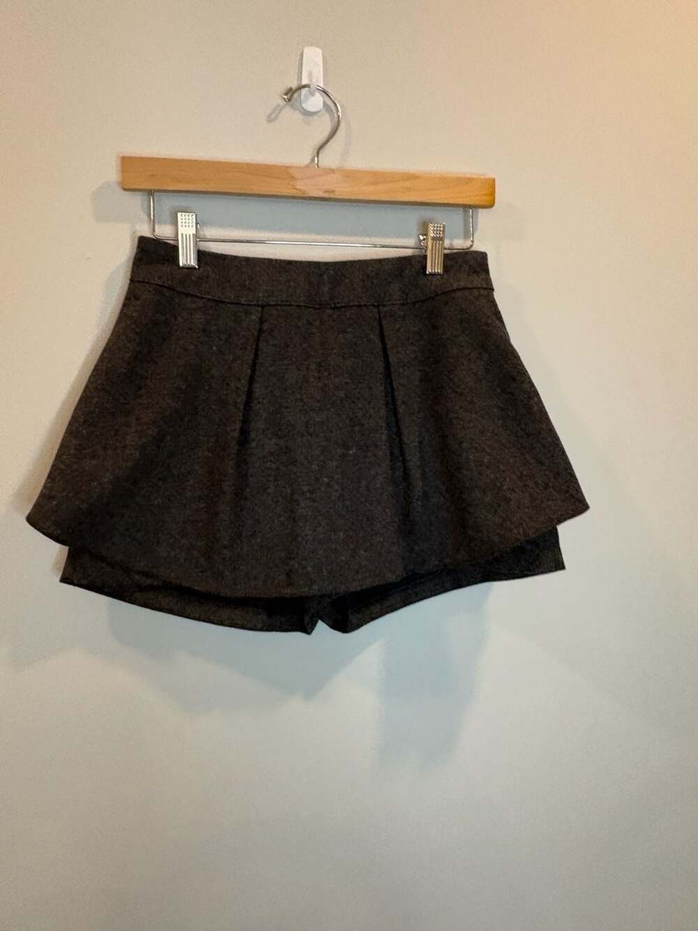 Romy Mini Skirt With Hardware - Herringbone